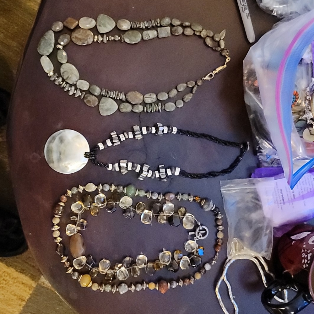 Stone necklace  lot  4